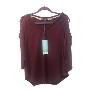 NWT Iris Cold Shoulder Top